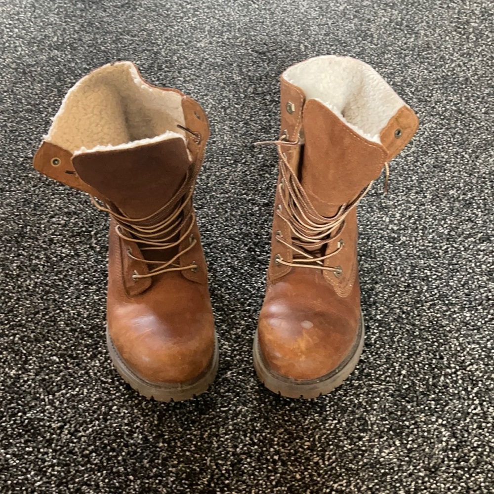 🤙🏾 🔥 TIMBERLAND WATERPROOF FOLD DOWNS